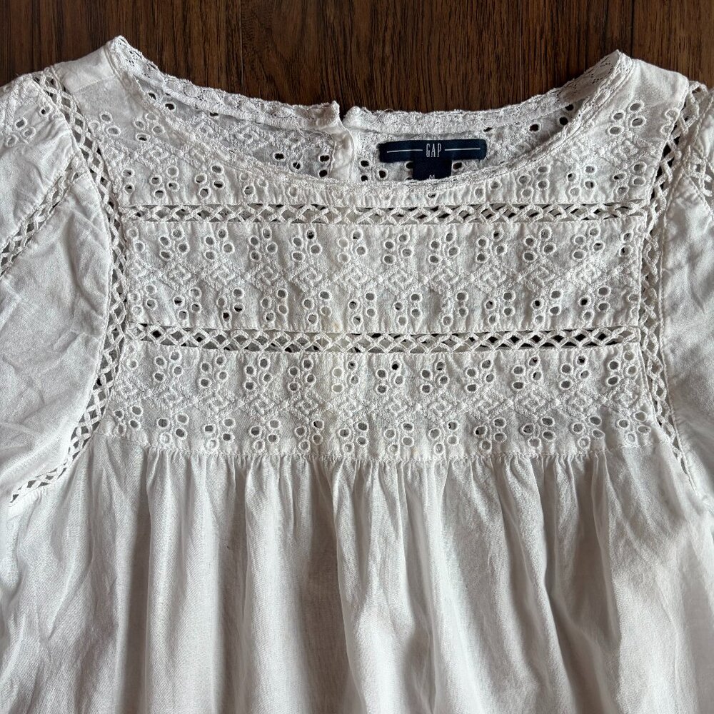 GAP cotton white eyelet lace blouse Medium - Picture 5 of 11